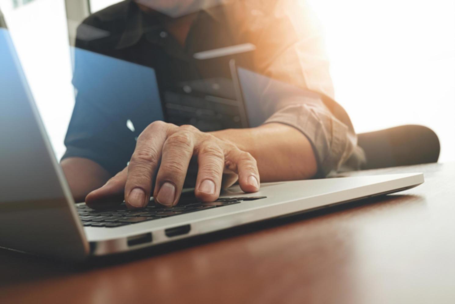 SEO analytics training session showing data visualization techniques